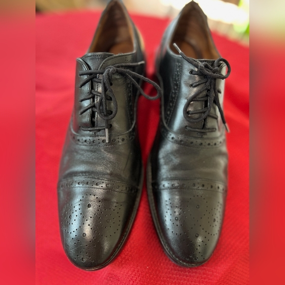 Men's Johnston and Murphy dress shoes - Picture 2 of 9